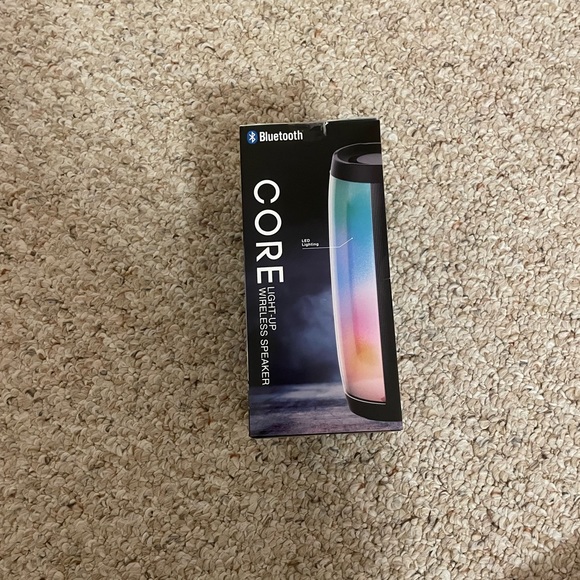 Core wireless light up Bluetooth speaker - Picture 1 of 5